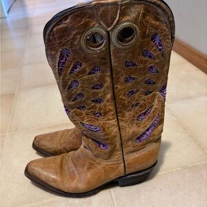 Ladies cowboy boots